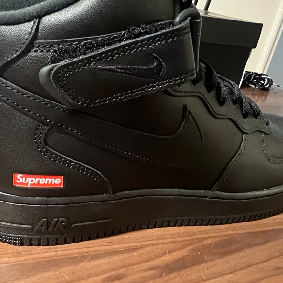 SUPREME X NIKE AIR FORCE 1 AF1 MID 'BOX LOGO - TRIPLE BLACK' Men’s Size 11 - Picture 9 of 12